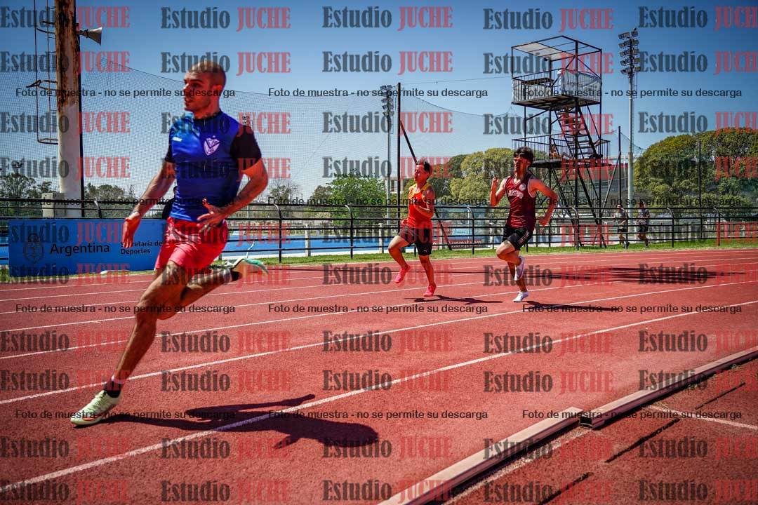 Fotos de los 200 m llanos de varones