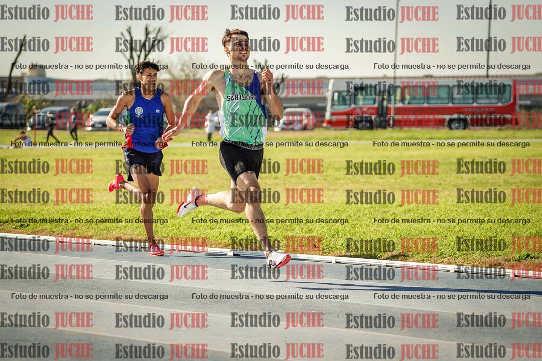 Fotos de los 400 m llanos de varones