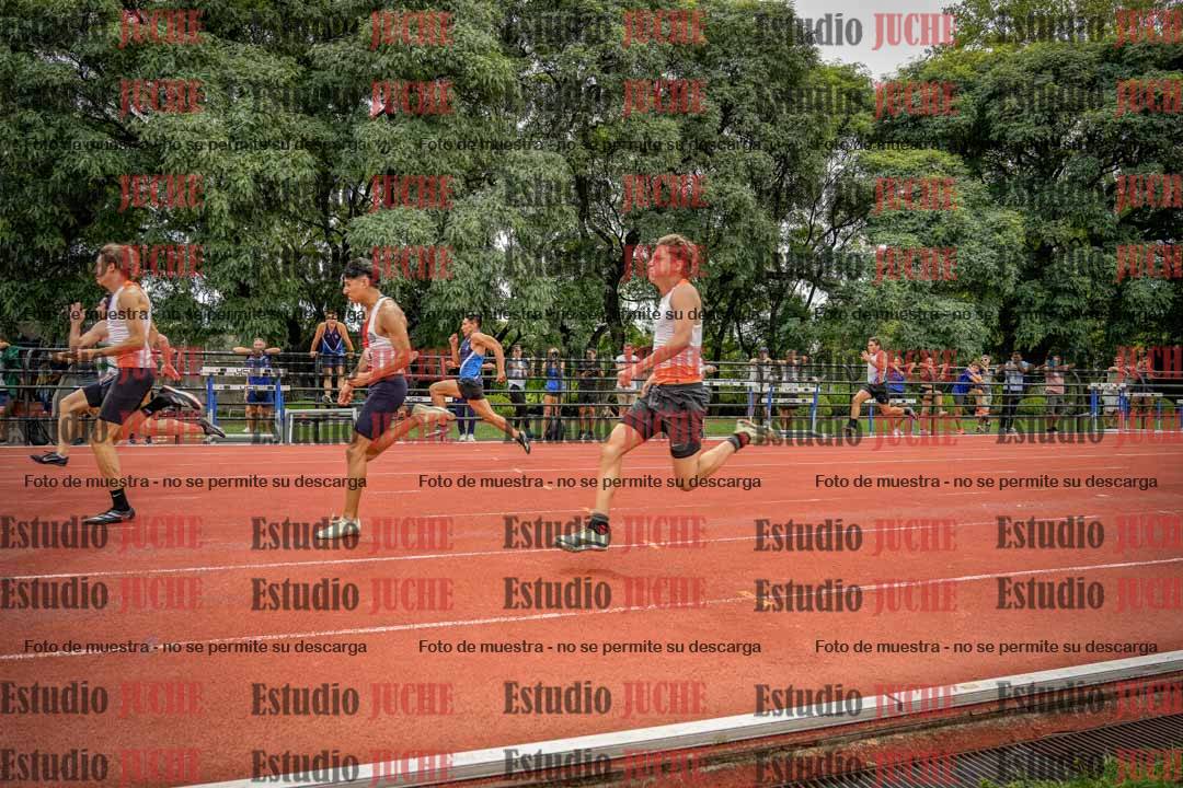 Fotos de los 100 m llanos de varones - FINAL