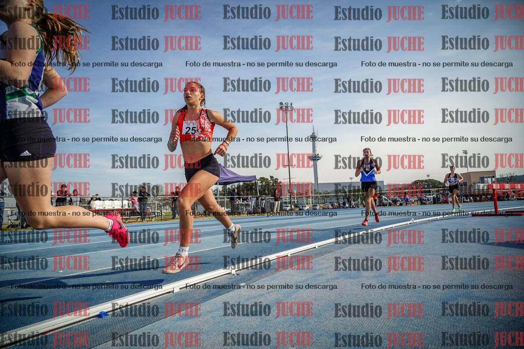 Fotos de los 800 m llanos de mujeres - combinadas 7