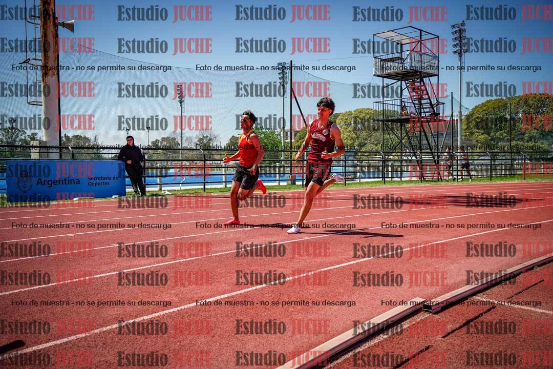 Fotos de los 200 m llanos de varones