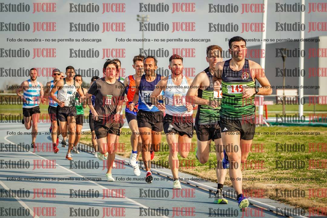 Fotos de los 3000 m llanos de varones