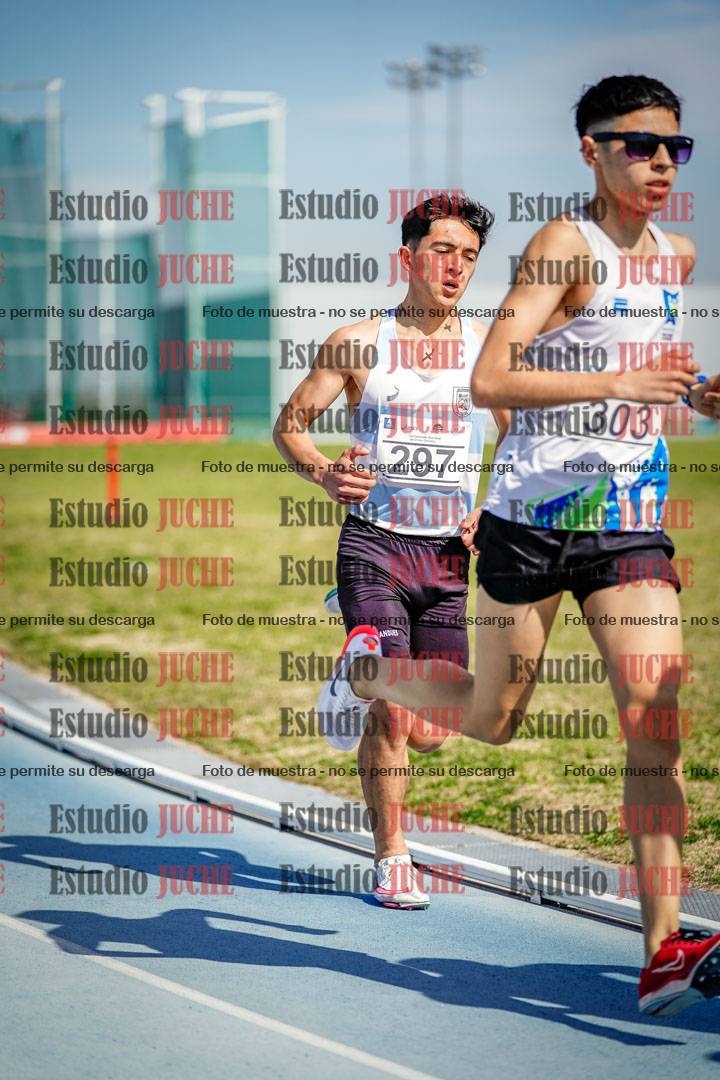 Fotos de los 3000 m llanos de varones