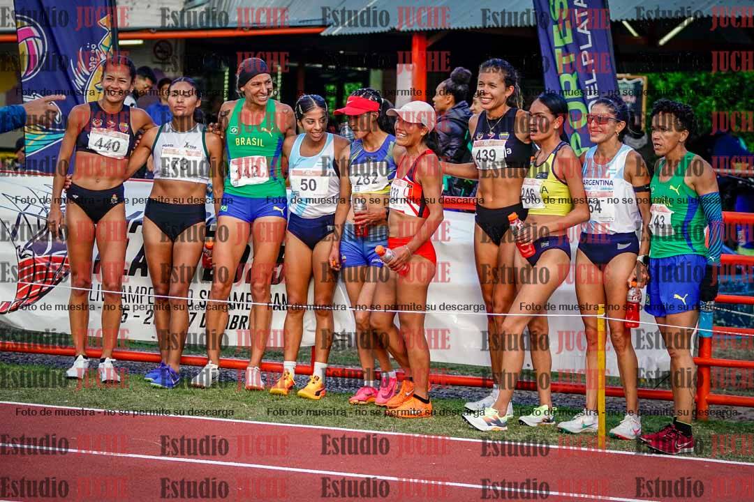 Fotos de algunos extras y podios del día 3