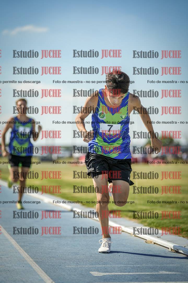 Fotos de los 600 m llanos de varones