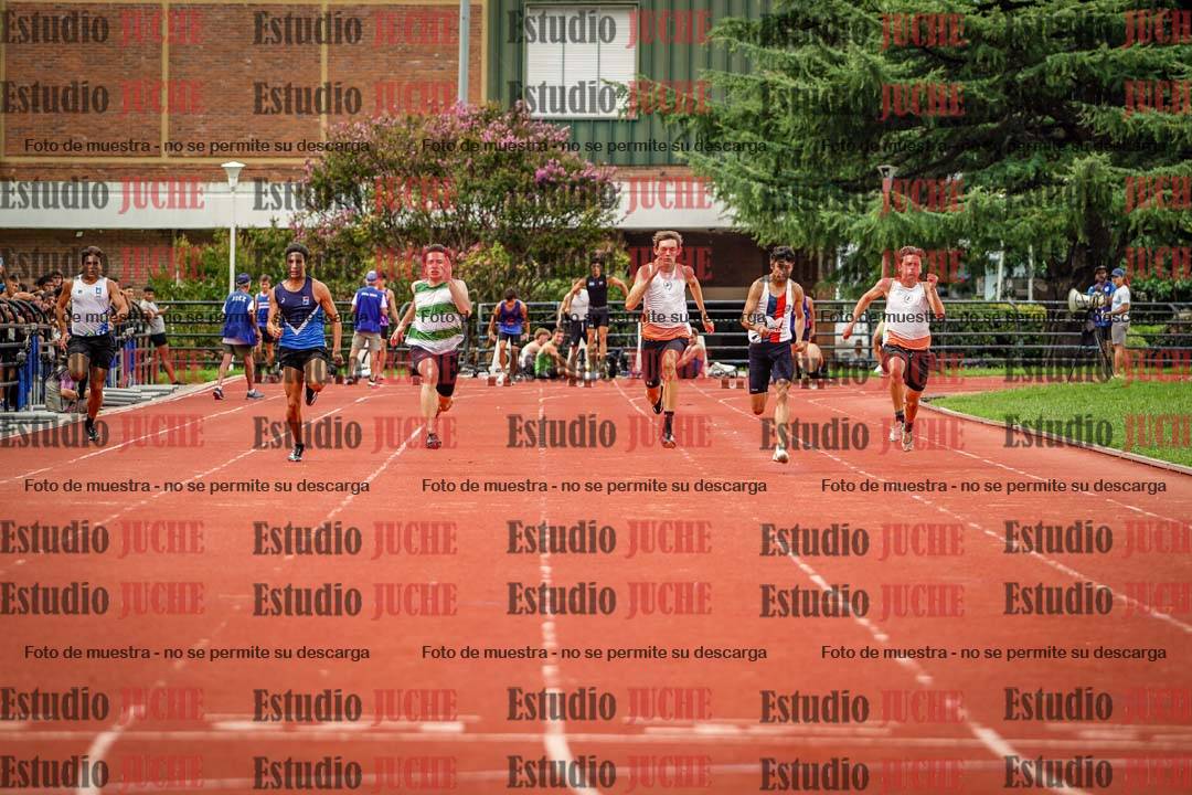 Fotos de los 100 m llanos de varones - FINAL