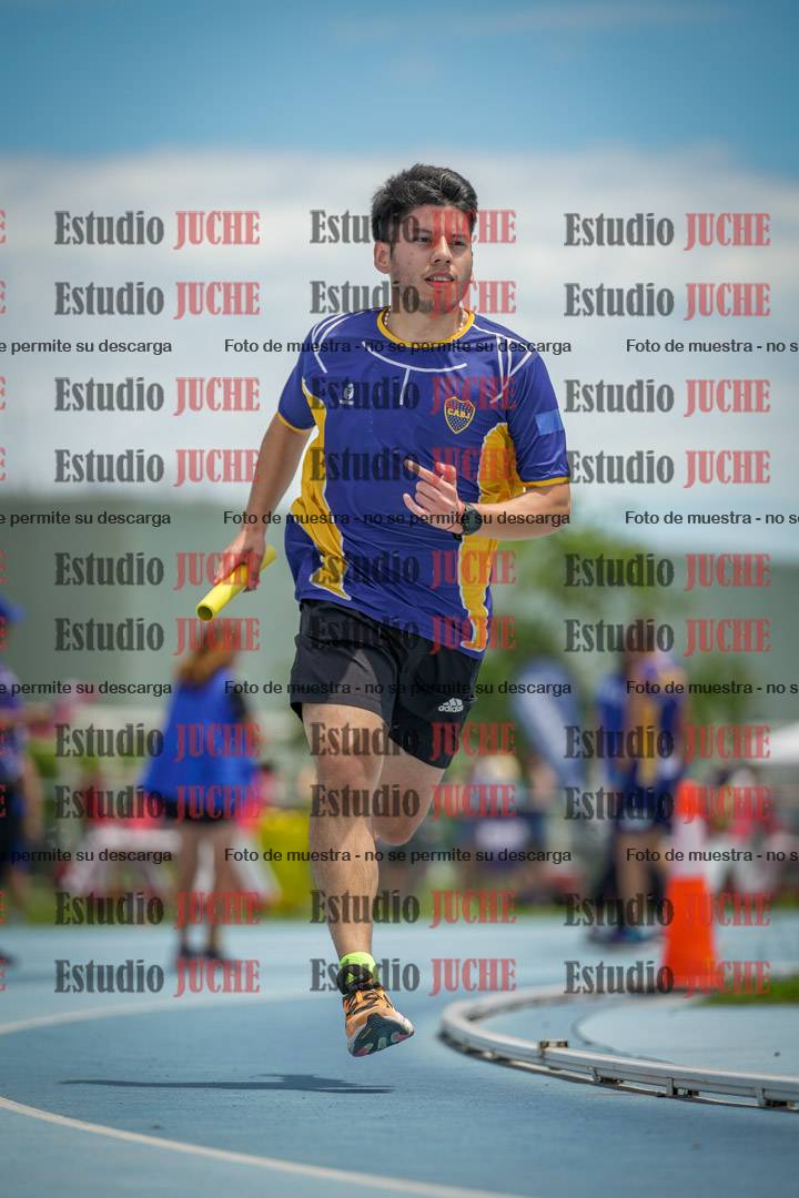 Fotos durante el transcurso de los relevos 20' para running teams - serie 2