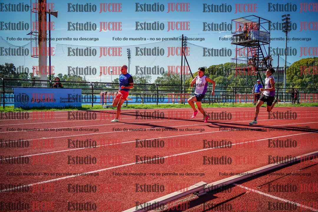 Fotos de los 200 m llanos de varones