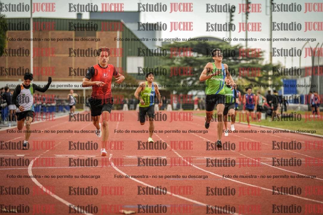 Fotos de los 400 m llanos de varones