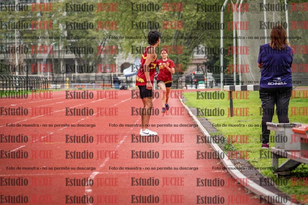 Fotos de las postas 8x200 m mixtas