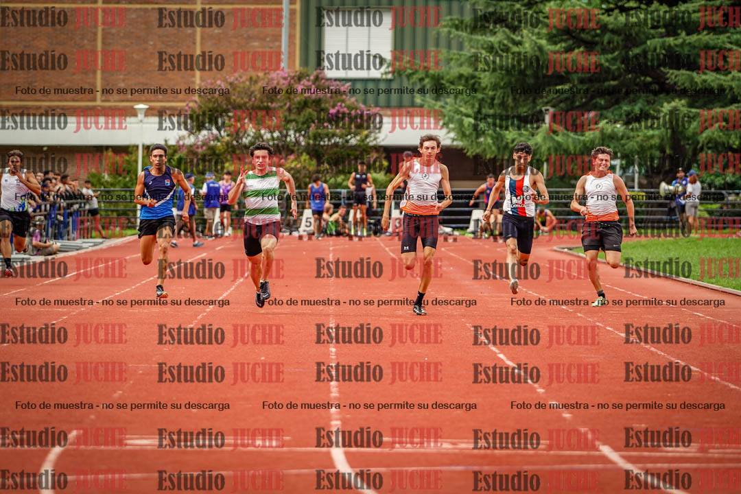 Fotos de los 100 m llanos de varones - FINAL