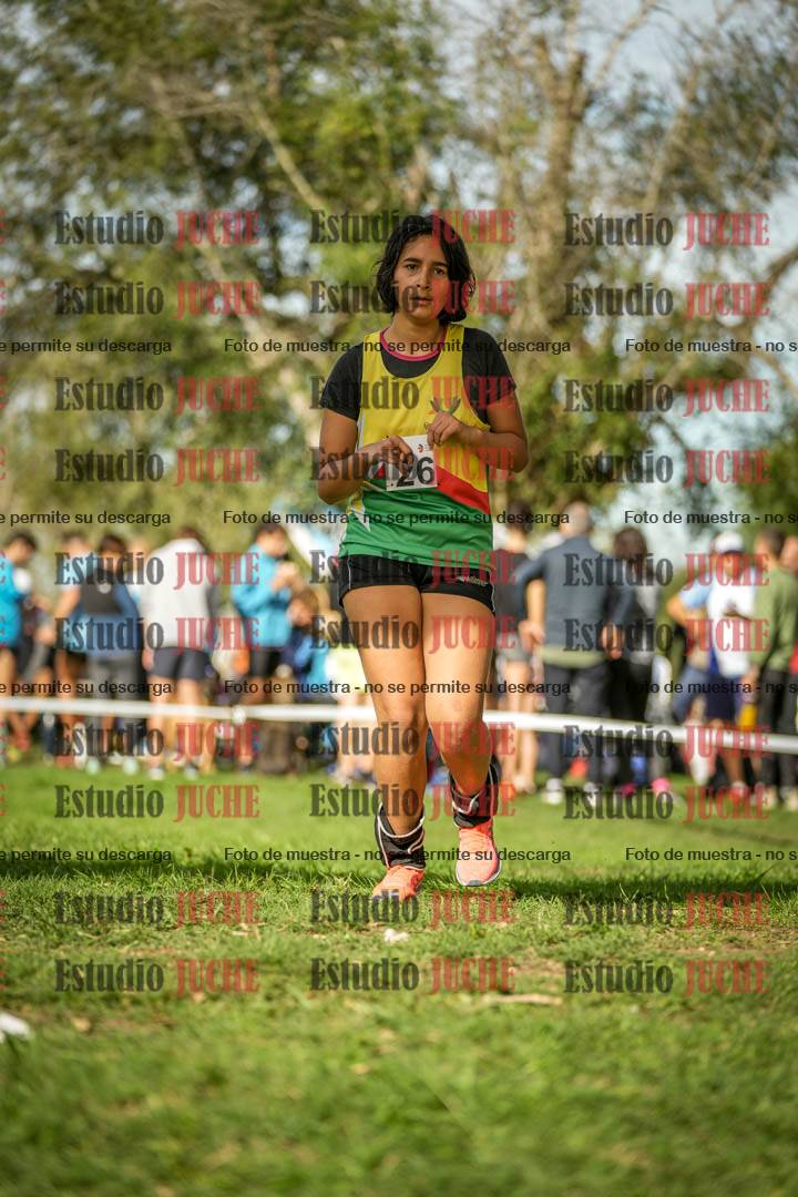 Fotos de la llegada del cross de 1000 m