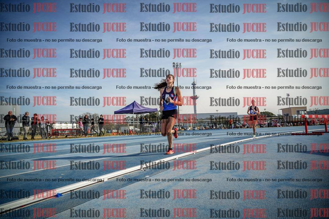 Fotos de los 800 m llanos de mujeres - combinadas 7
