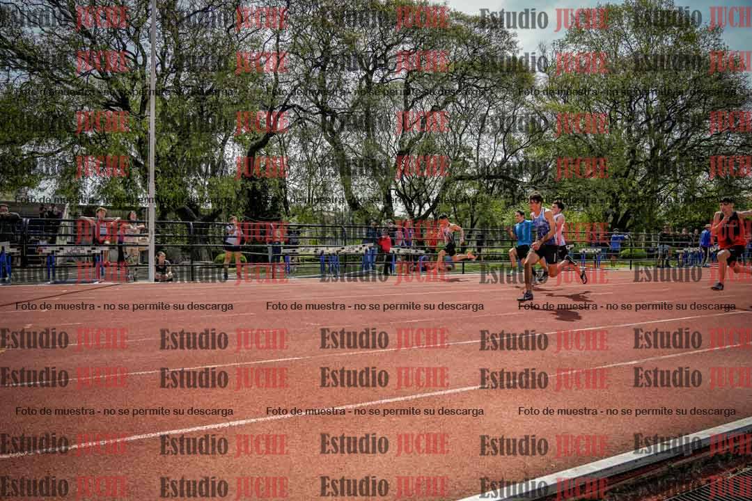 Fotos de los 80 m llanos de varones - FINAL