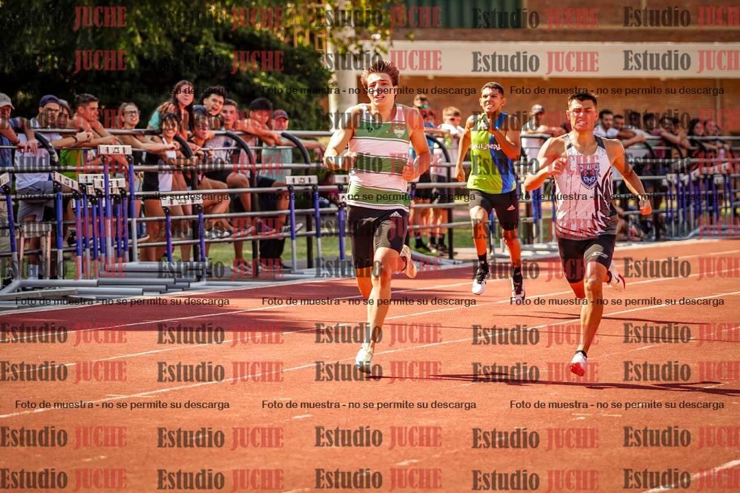 Fotos de los 400 m llanos de varones