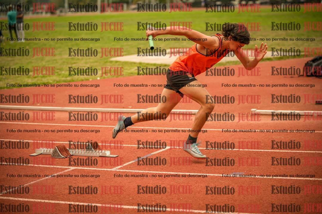 Fotos de las Postas 4x400 m de varones