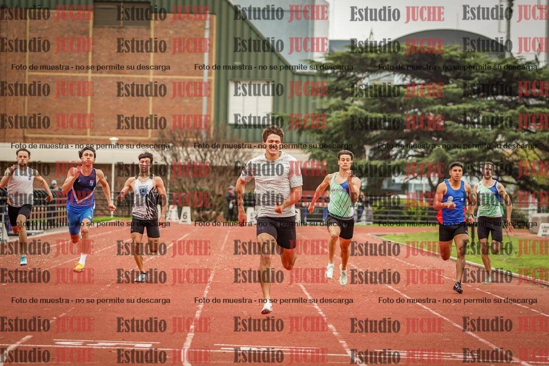 Fotos de los 200 m llanos de varones
