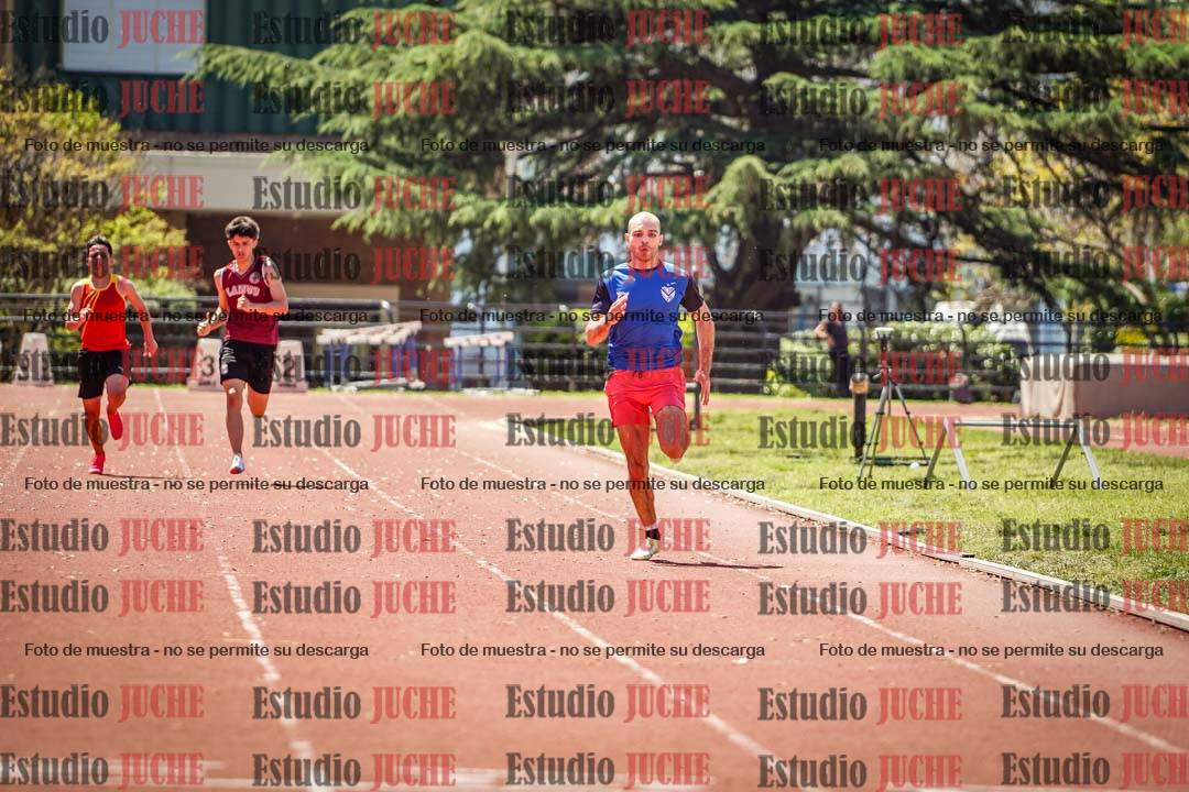 Fotos de los 200 m llanos de varones