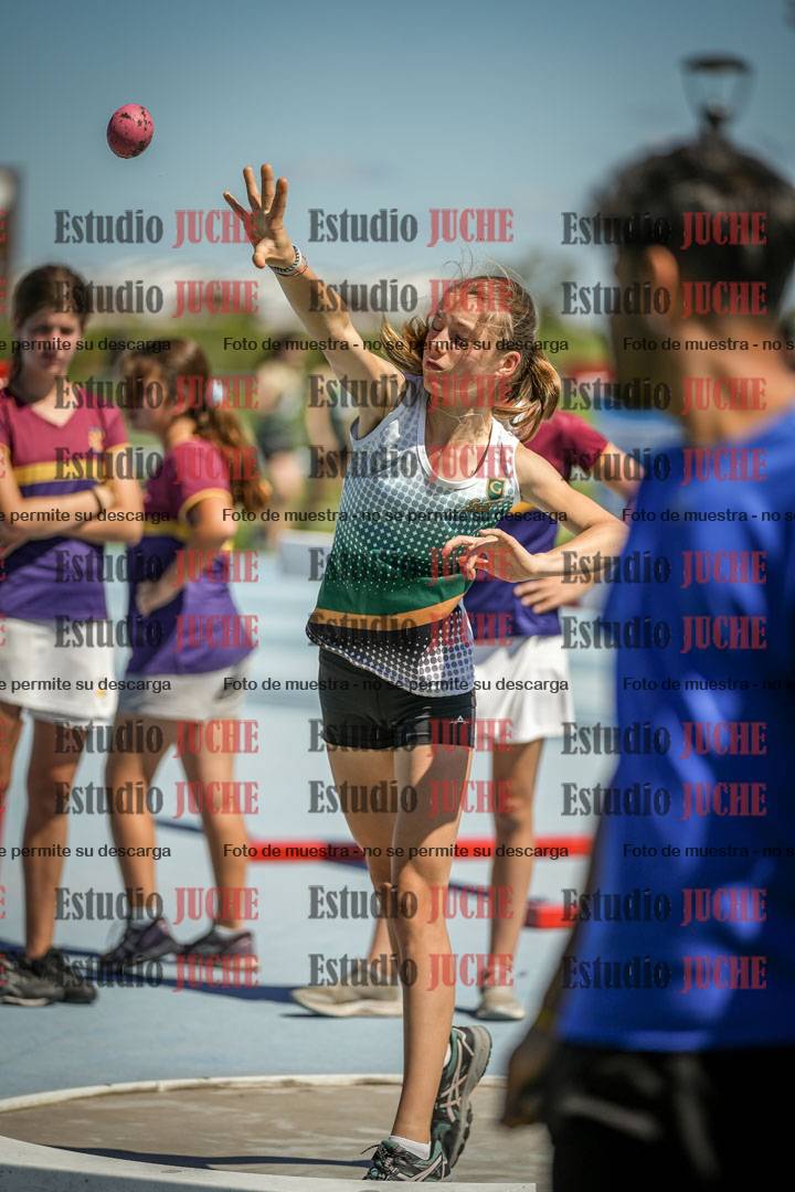 Fotos del lanzamiento de bala de mujeres - U14