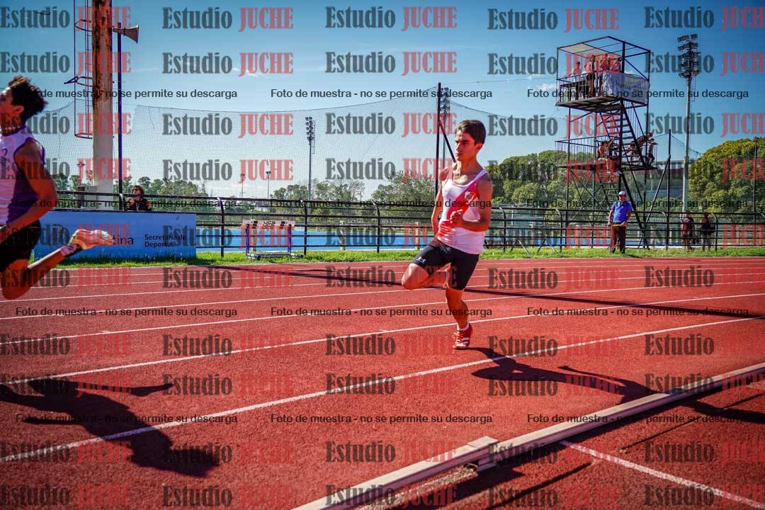 Fotos de los 200 m llanos de varones