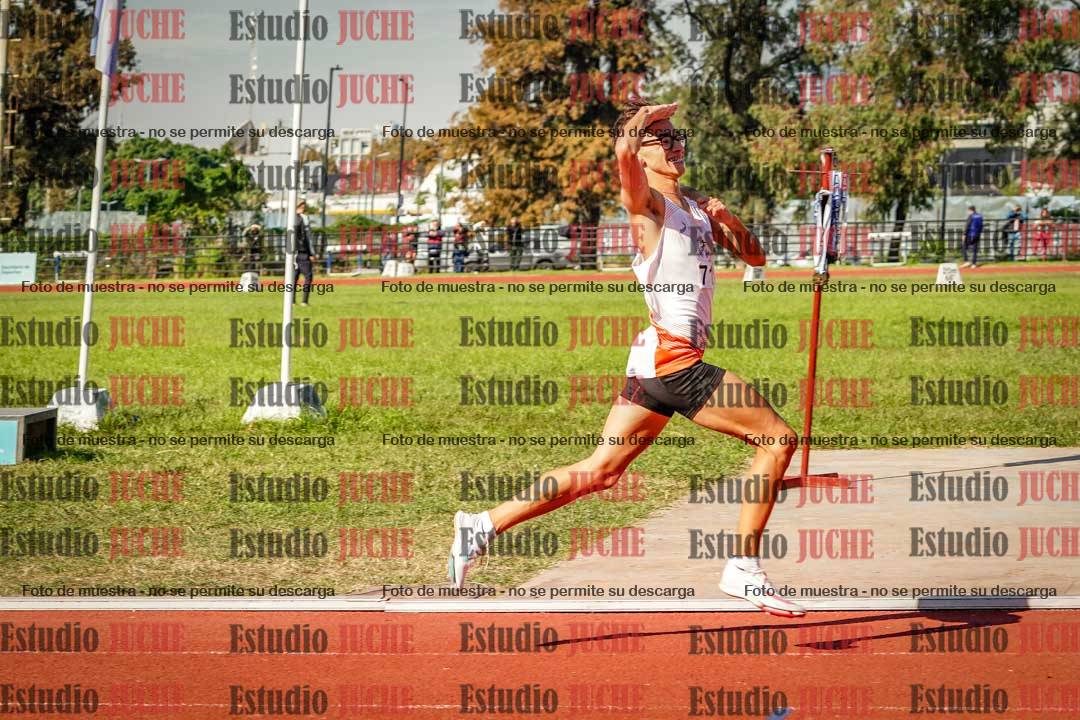 Fotos de los 800 m llanos de varones