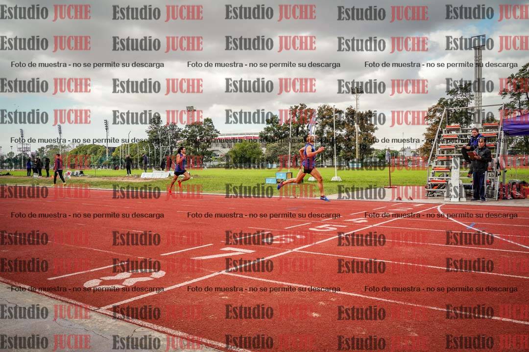 Fotos de los 400 m llanos de varones