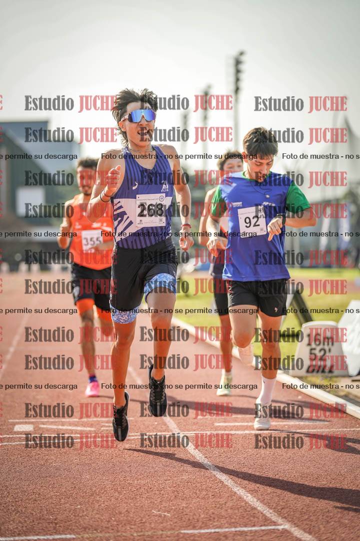 Fotos de los 800 m llanos de varones