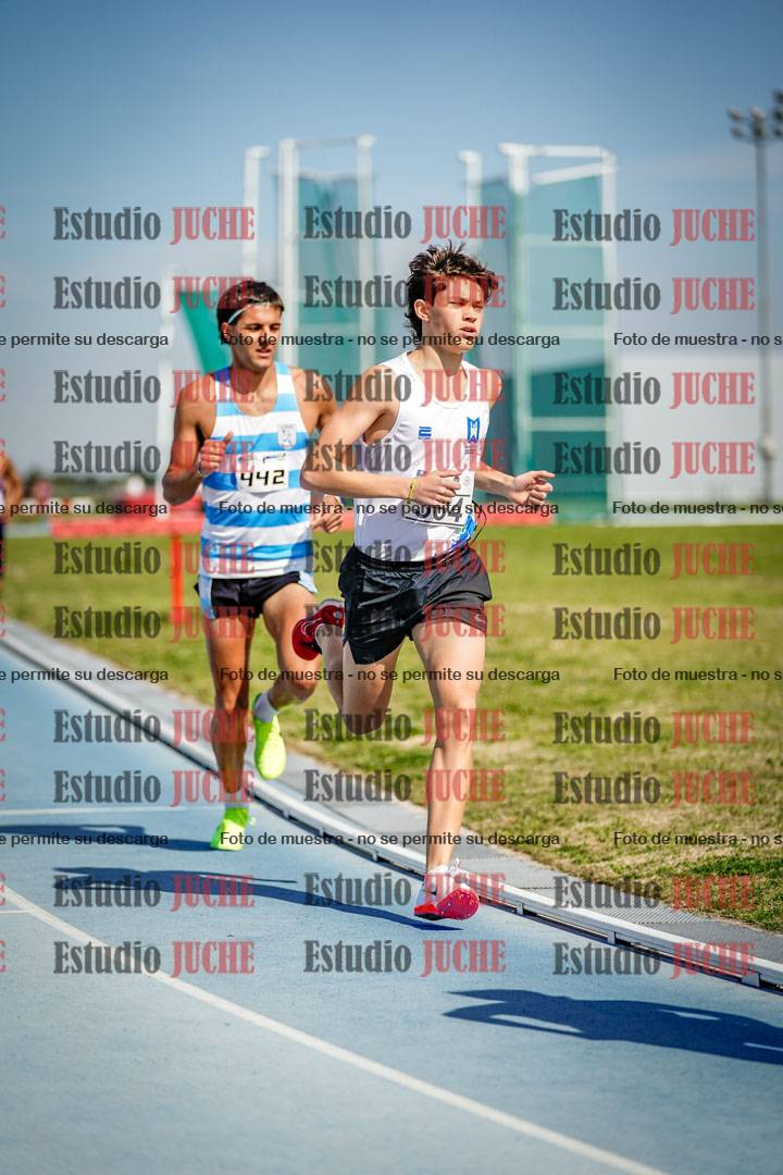 Fotos de los 3000 m llanos de varones