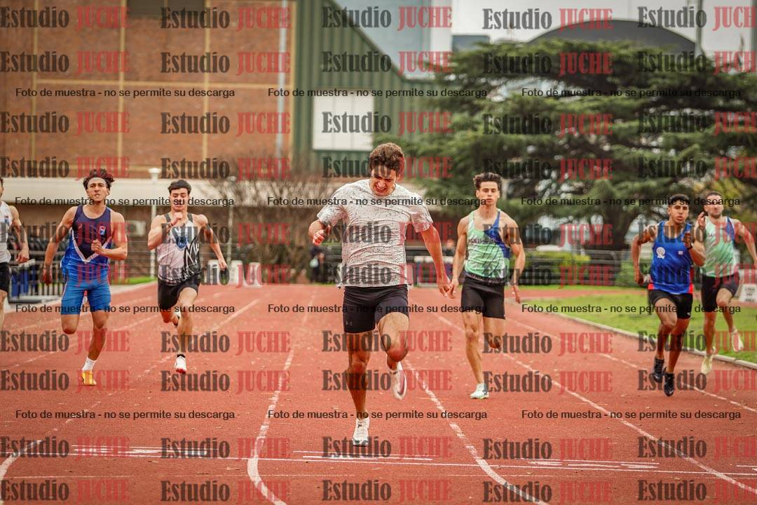 Fotos de los 200 m llanos de varones