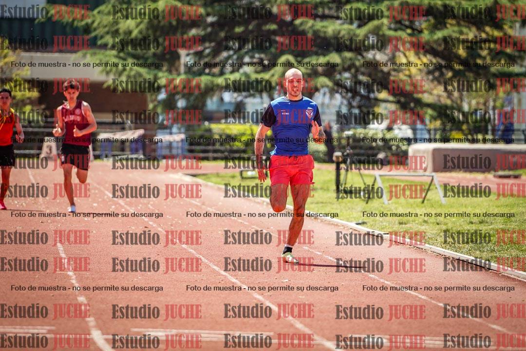 Fotos de los 200 m llanos de varones