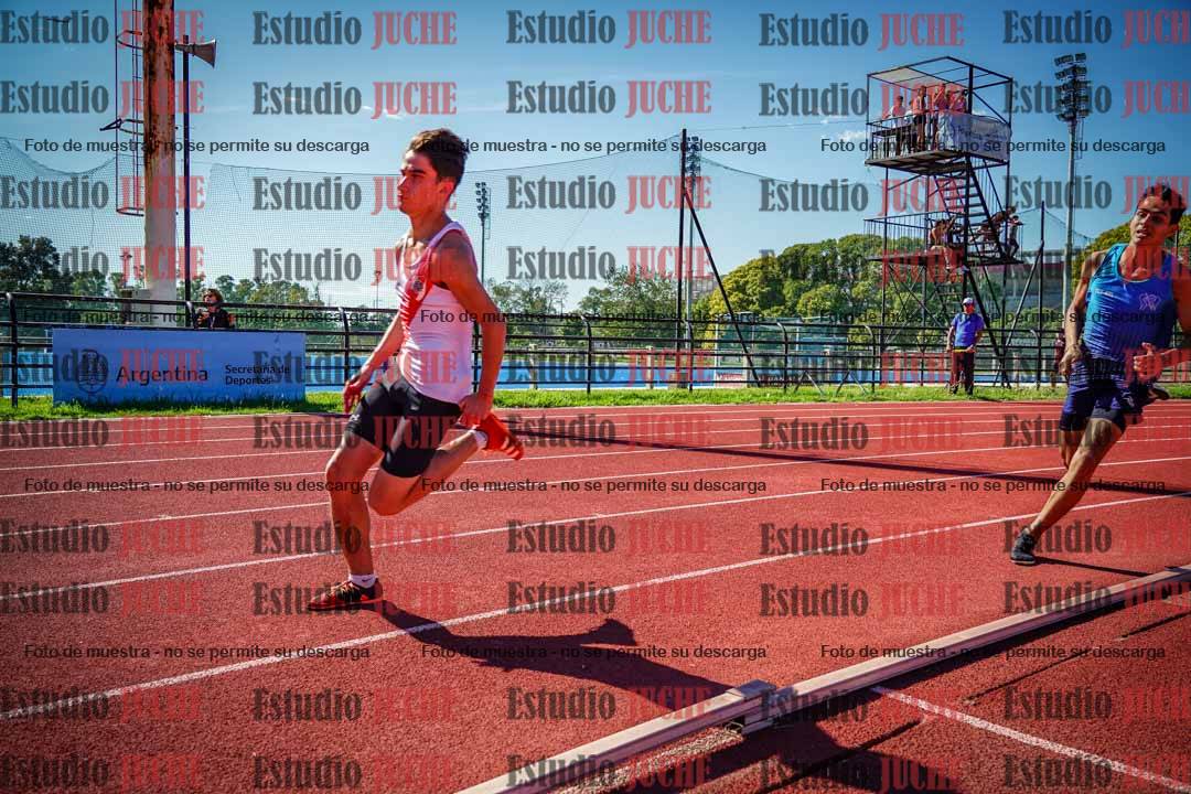 Fotos de los 200 m llanos de varones