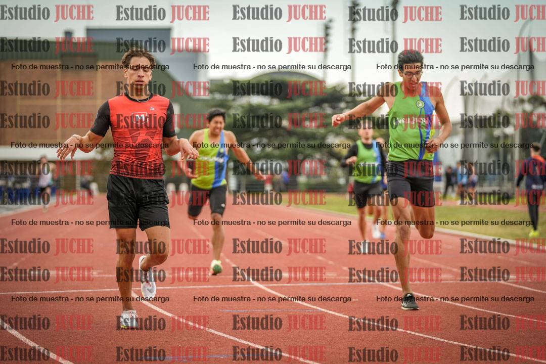 Fotos de los 400 m llanos de varones