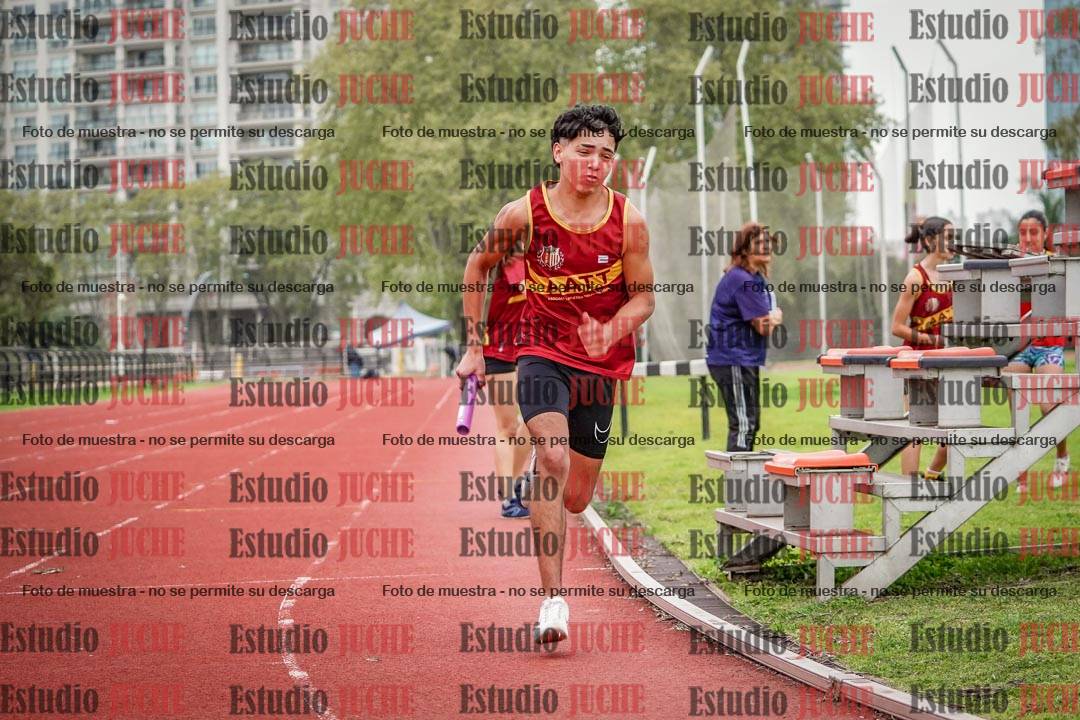Fotos de las postas 8x200 m mixtas