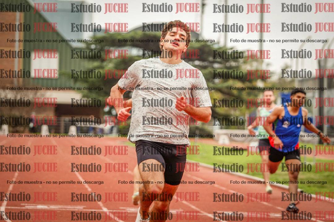 Fotos de los 200 m llanos de varones