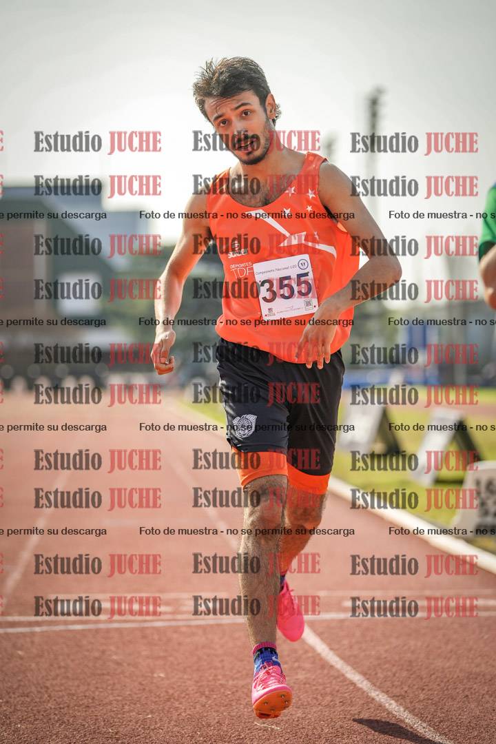 Fotos de los 800 m llanos de varones