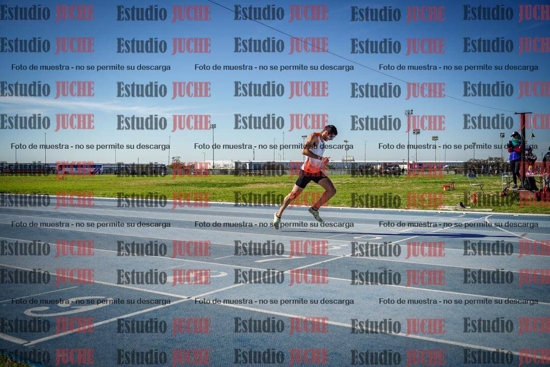 Fotos de los 400 m llanos de varones