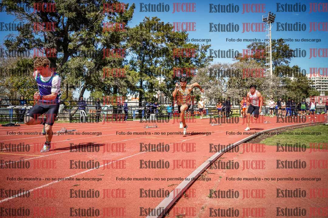 Fotos de los 200 m llanos de varones