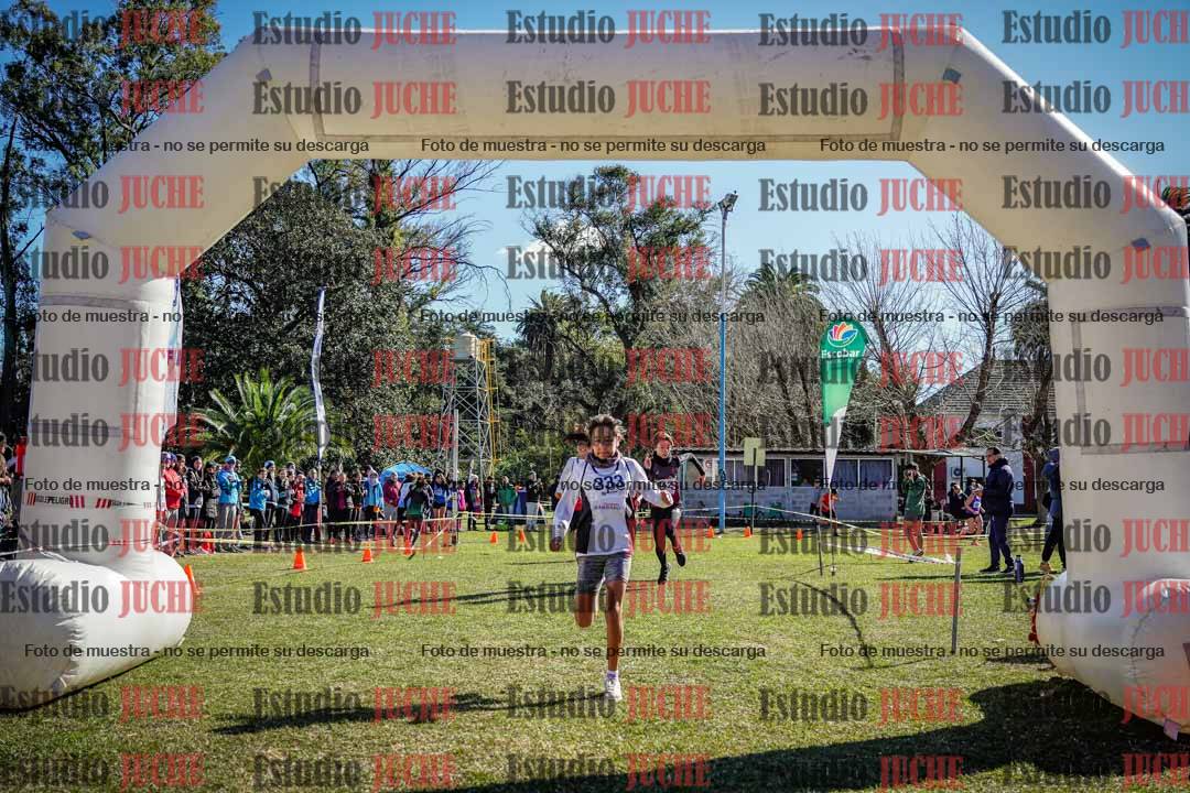 Fotos de la llegada del cross de 1500 m