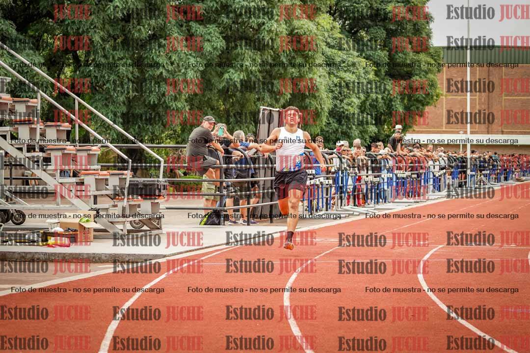 Fotos de los 100 m llanos de varones - FINAL