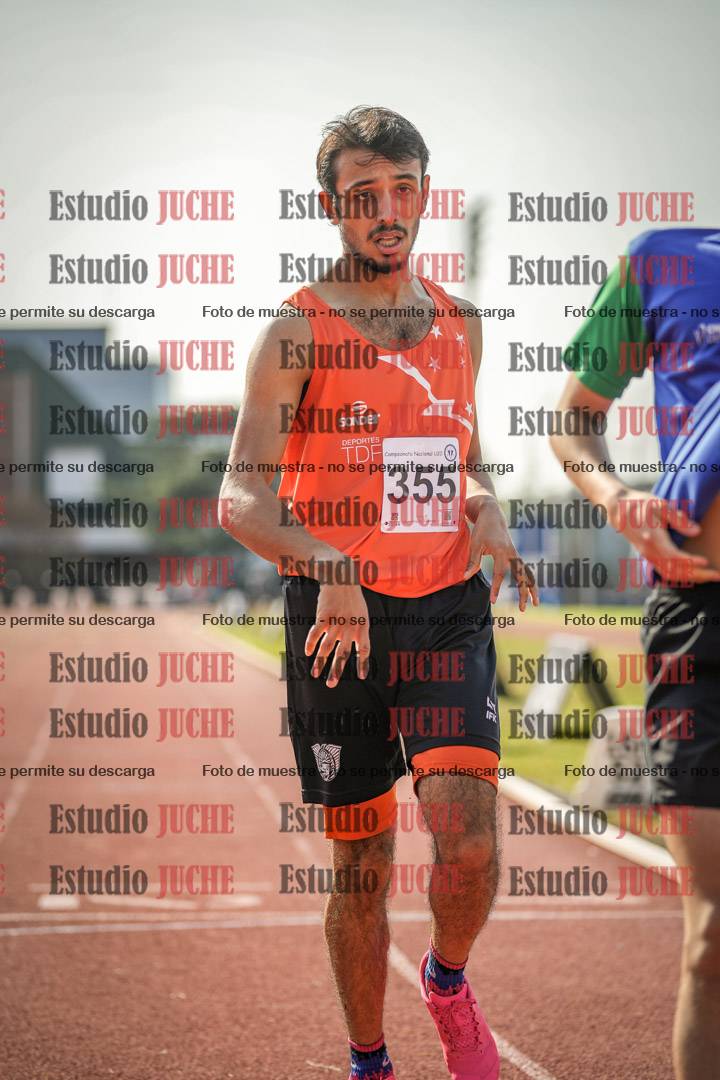 Fotos de los 800 m llanos de varones