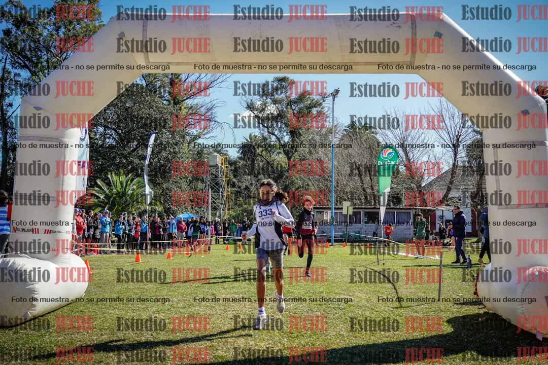 Fotos de la llegada del cross de 1500 m