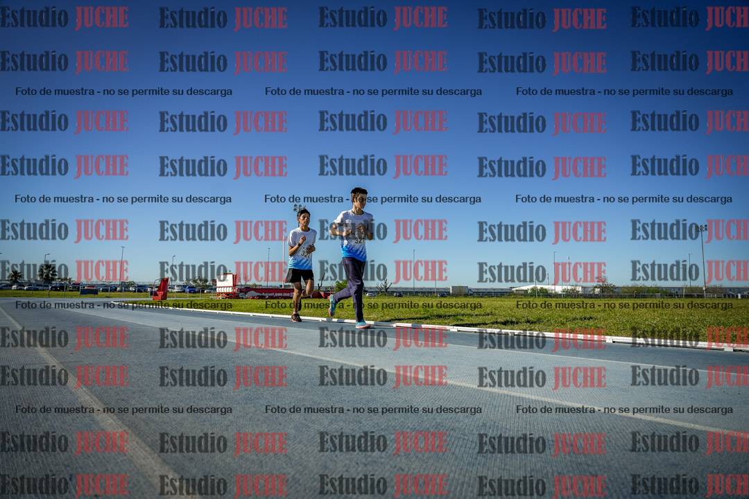 Fotos de los 2000 m llanos de varones