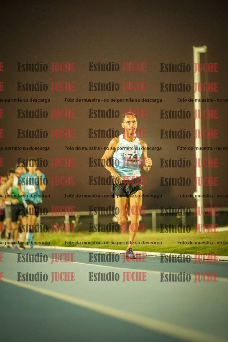 Fotos de los 3000 m llanos de varones
