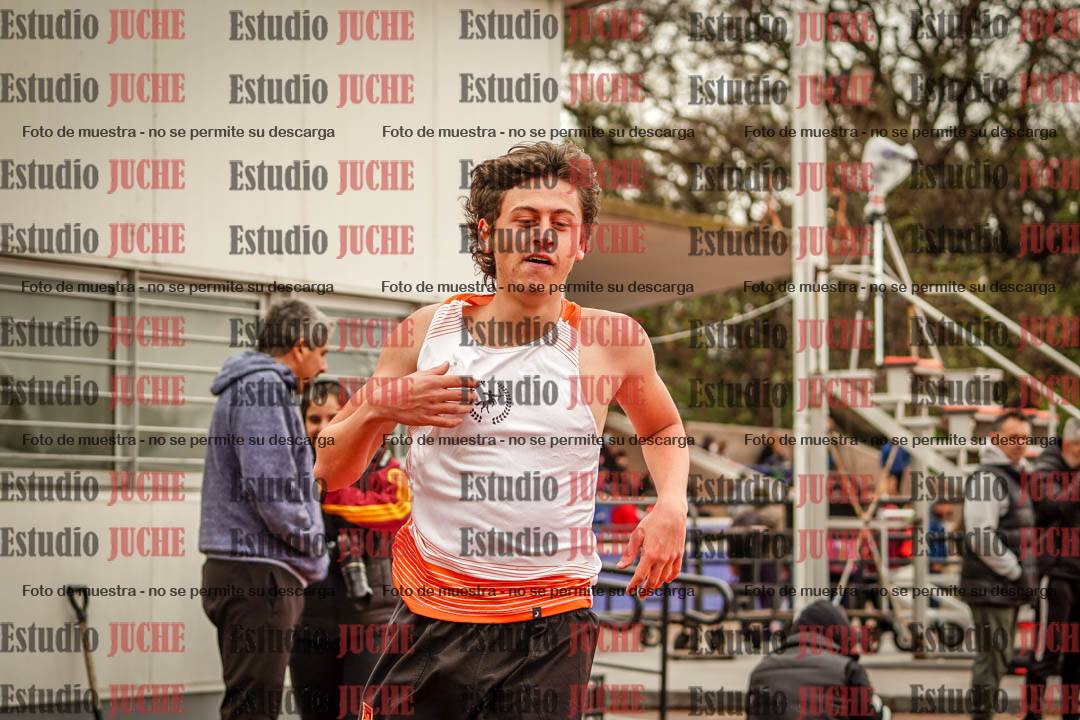 Fotos de los 200 m llanos de varones