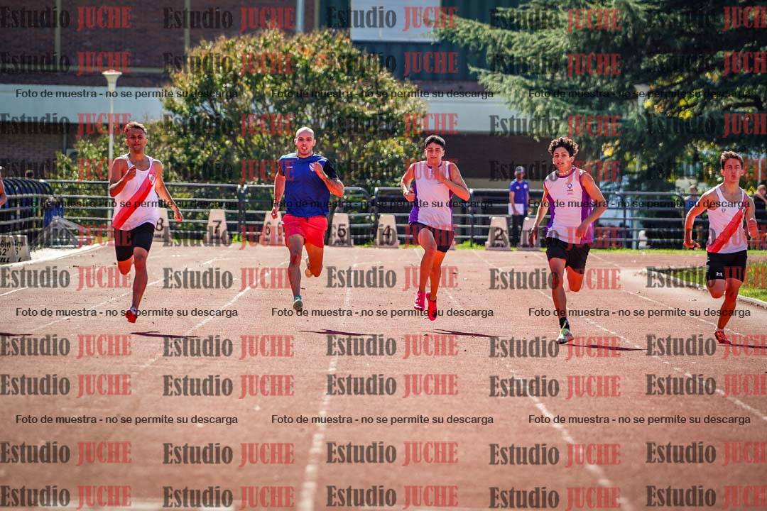 Fotos de los 200 m llanos de varones