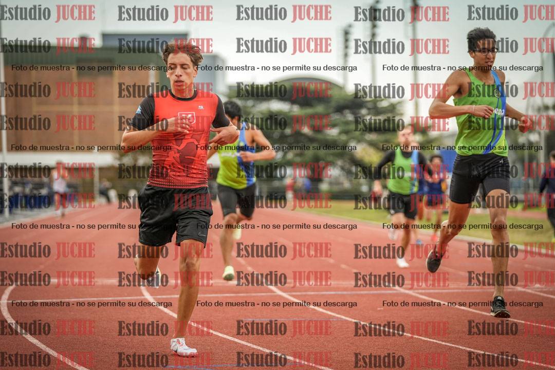 Fotos de los 400 m llanos de varones