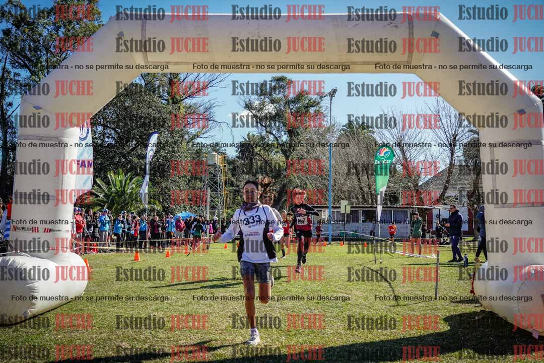 Fotos de la llegada del cross de 1500 m