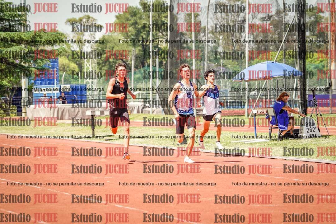 Fotos de los 400 m llanos de varones