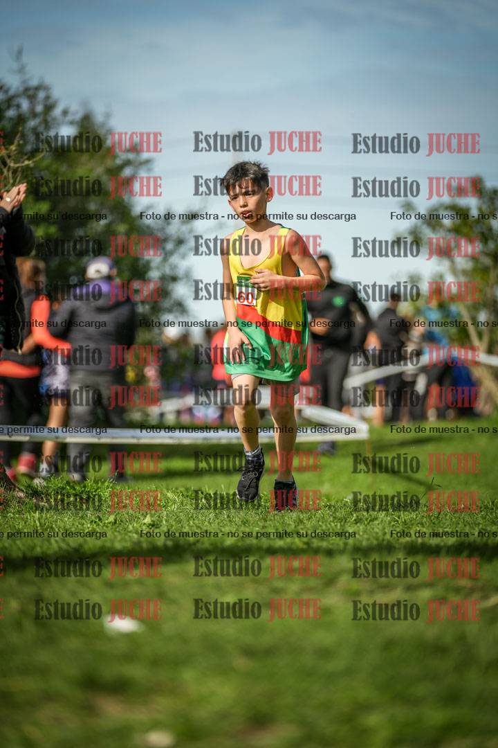 Fotos de la llegada del cross de 1000 m
