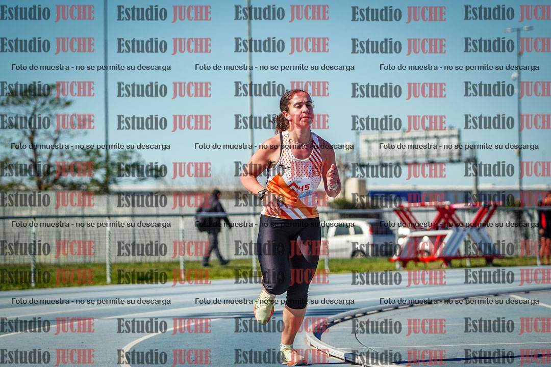 Fotos de los 5000 m llanos de mujeres y varones
